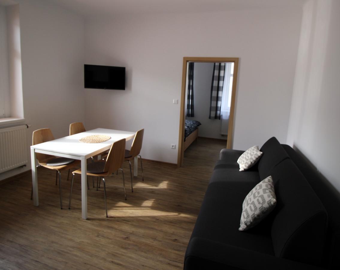 Apartmany Na Sadech Тршебонь Экстерьер фото